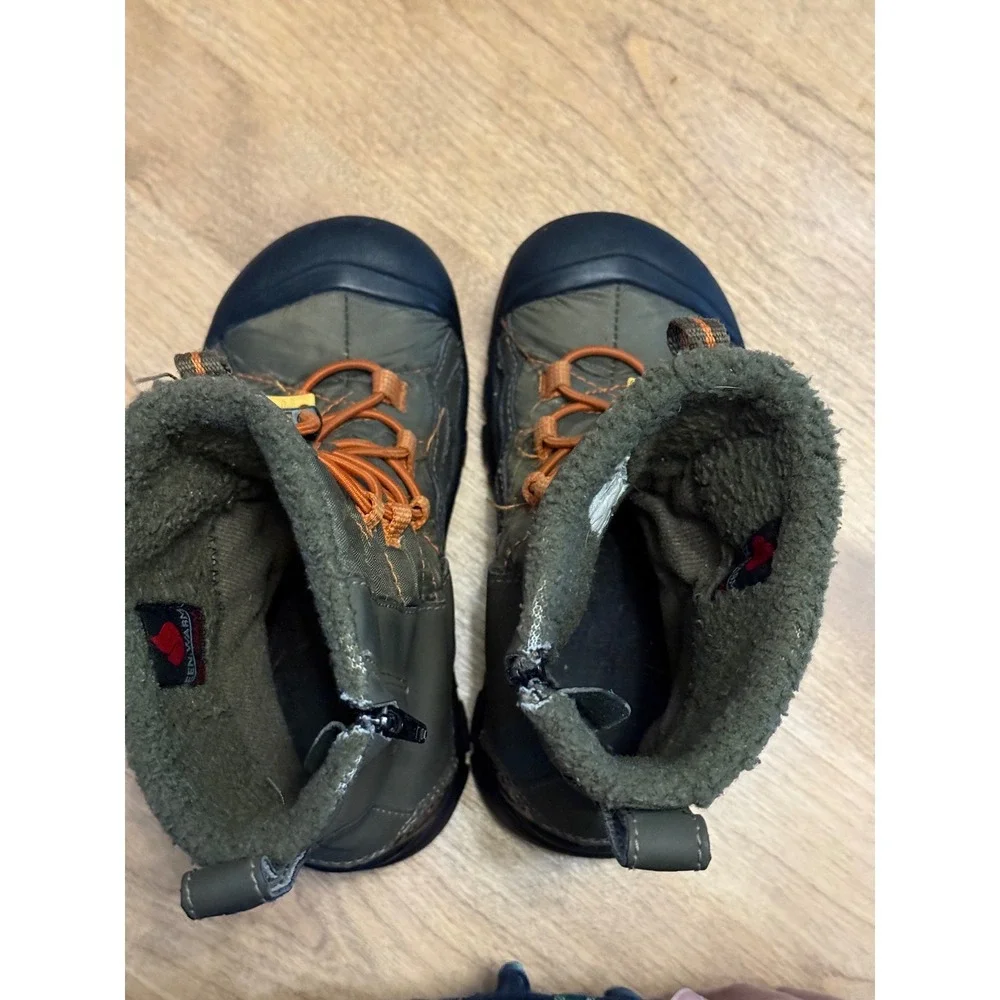 Keen Kid Quilted Winter Snow Boot Olive Green Orange Size 2 Toggle Waterproof
